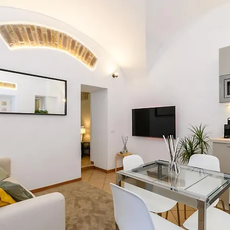 Cozy & With Private Entrance By Ndp Rent شقة
