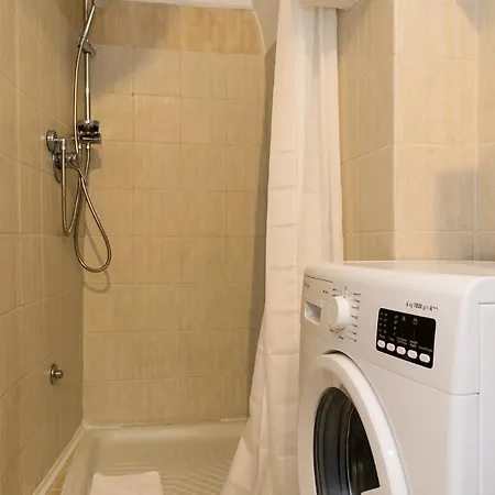 Cozy & With Private Entrance By Ndp Rent Řím