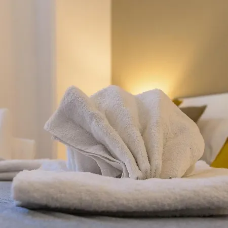 Cozy & With Private Entrance By Ndp Rent