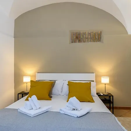 Cozy & With Private Entrance By Ndp Rent *